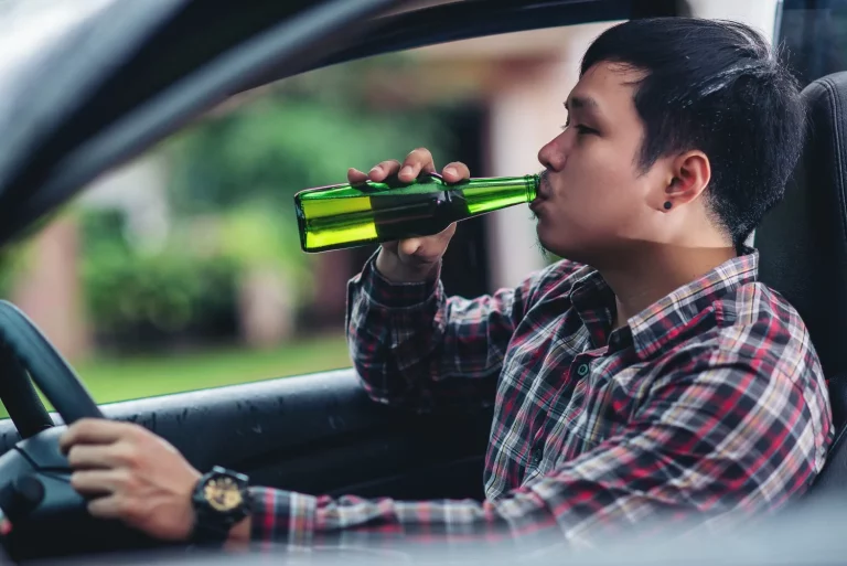 ¿Puedes negarte a un control de alcoholemia? Las consecuencias son peores que dar positivo