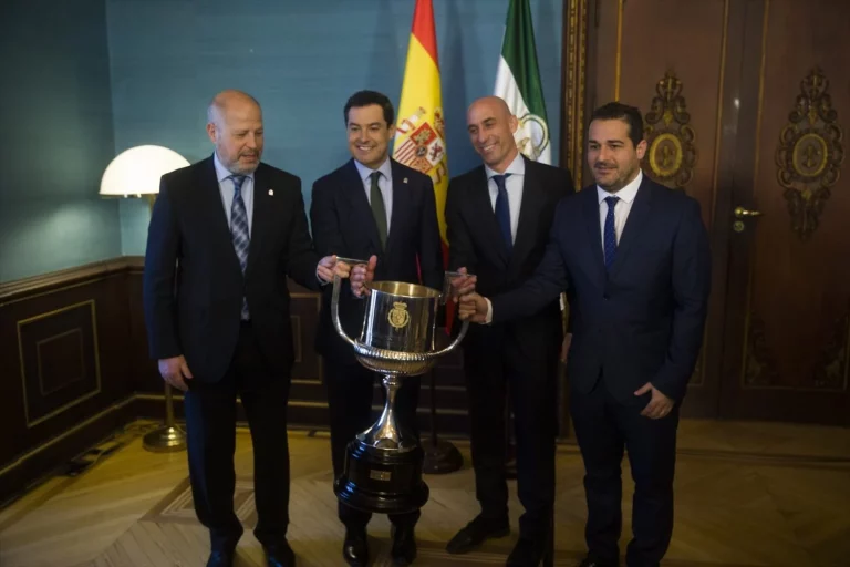 Investigan si el anterior presidente de la RFAF fue extorsionado para dimitir con una relación extramarital
