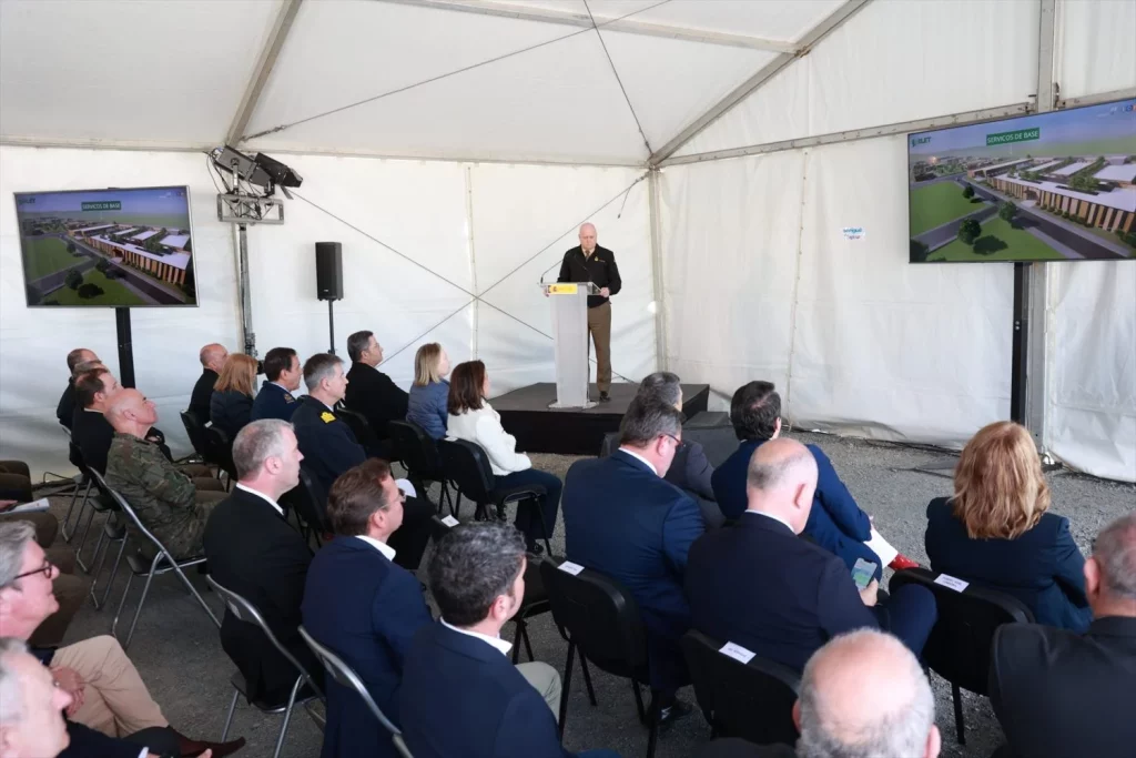 EuropaPress 5925511 ministra defensa margarita robles visita obras futura base logistica Moncloa