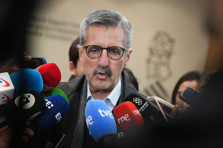 Dimite el comisionado de la DANA por falsear su currículum