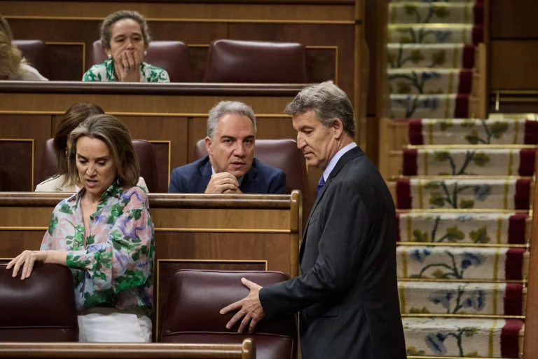 El ‘nacionalismo gallego’ de Feijóo aparta a Gamarra de la cúpula del PP
