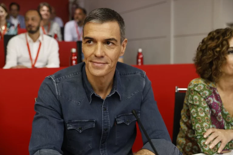 Ayuso acusa a Sánchez de «contubernio» para «destrozar a un rival político»