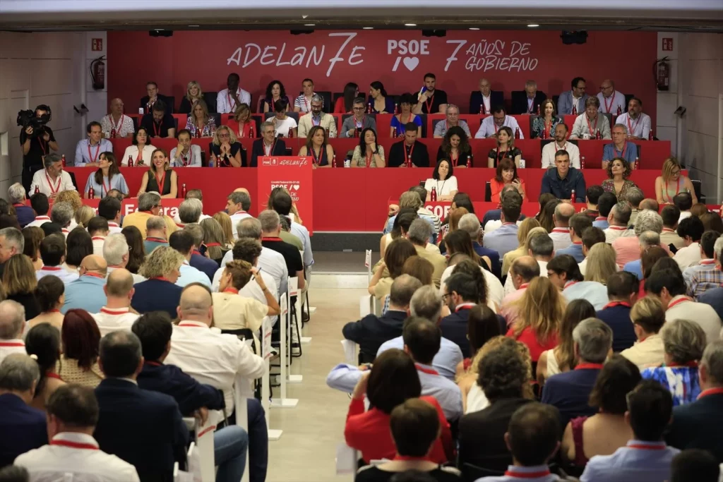 Sánchez se aferra al liderazgo del PSOE pese a admitir "error" y "traición" por la corrupción 1 Moncloa EuropaPress 6841384 reunion comite federal psoe sede federal partido julio 2025 madrid espana Moncloa