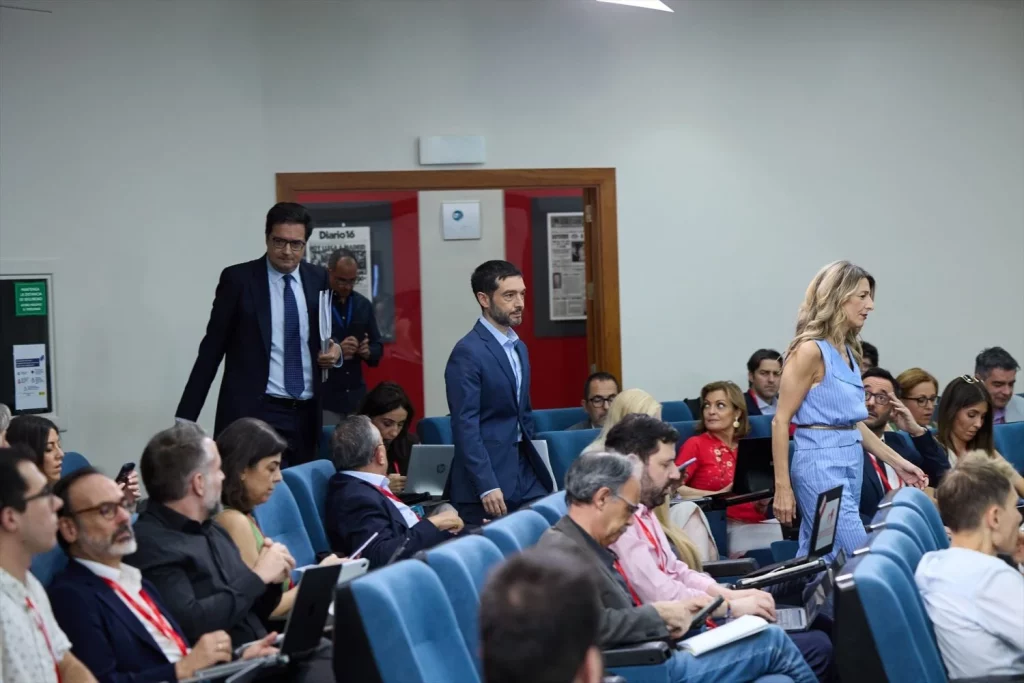 Patinazo de la nueva Ley de Dependencia: Menos profesionalización y desigualdad 2 Moncloa EuropaPress 6858650 i d ministro transformacion digital funcion publica oscar lopez ministro Moncloa