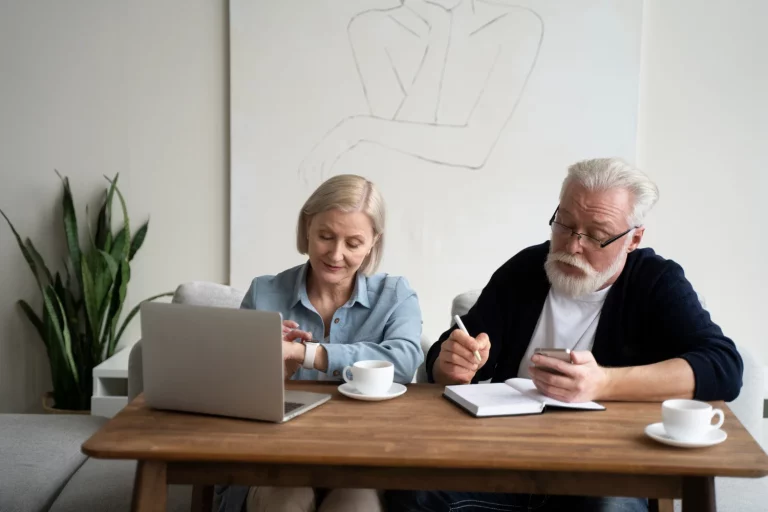Taxadora: tranquilidad legal para extranjeros