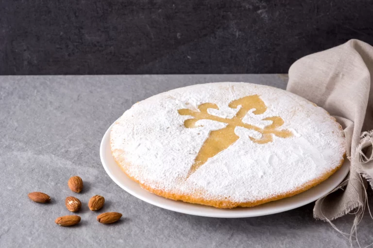 La tarta de Santiago más jugosa y auténtica no lleva harina, pero sí este ingrediente secreto