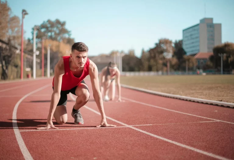 El batido que toman los deportistas antes de entrenar y que puedes hacer en casa