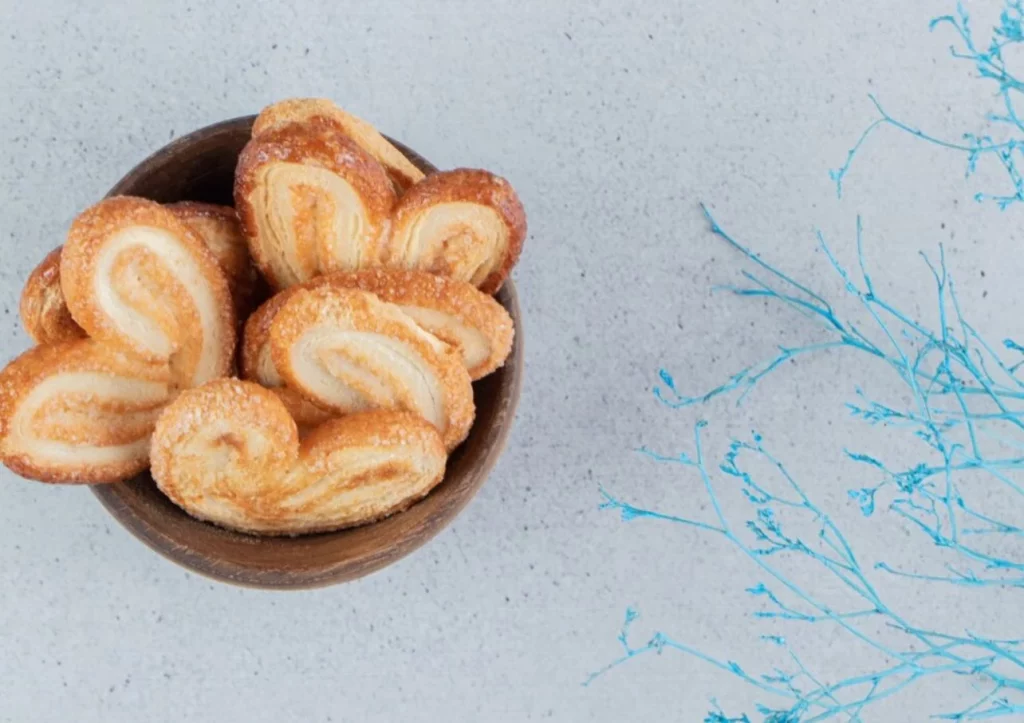 Aprende a preparar las palmeras de hojaldre que saben mejor que las de la panadería 20 Moncloa Dale el toque personal a tus palmeras y marca la diferencia