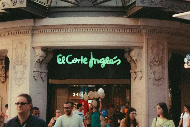 El Corte Inglés lanza las zapatillas más buscadas del verano con descuentazo incluido