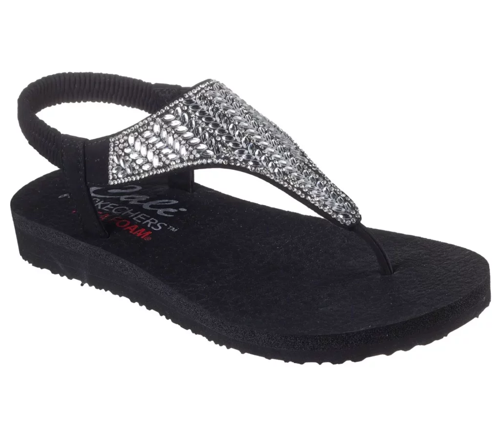 Estas sí que son unas buenas rebajas: Skechers rebaja a 35 euros sus buscadísimas sandalias de dedo 26 Moncloa Skechers convierte esta rebaja en una oportunidad irresistible