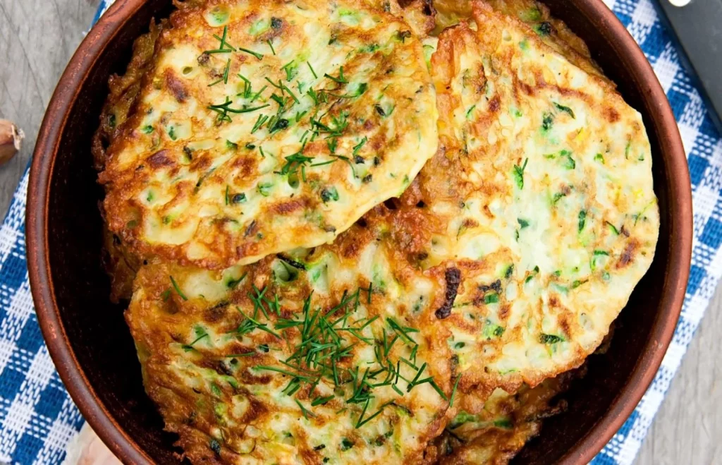 Cómo hacer tortitas de patata crujientes por fuera y tiernas por dentro 15 Moncloa Ingredientes para unas tortitas de patata perfectas