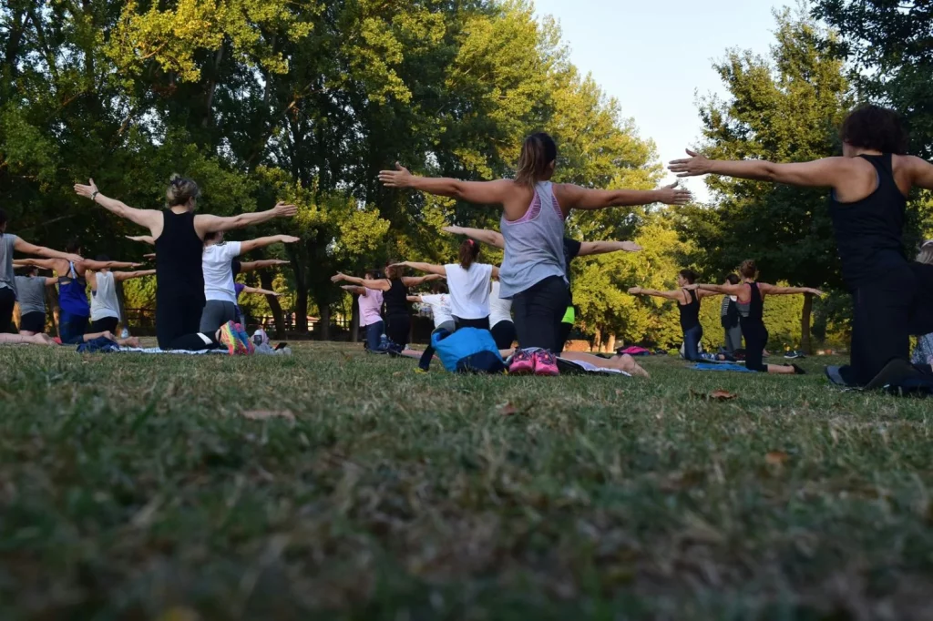 Cómo ayuda el yoga a reducir el estrés diario