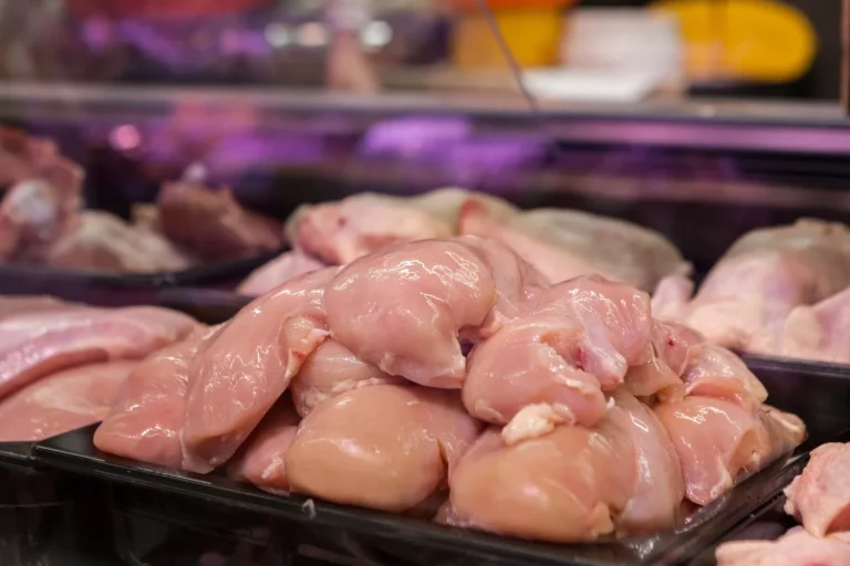 ¿Es seguro descongelar los alimentos a temperatura ambiente? Este experto de Mercadona te lo explica