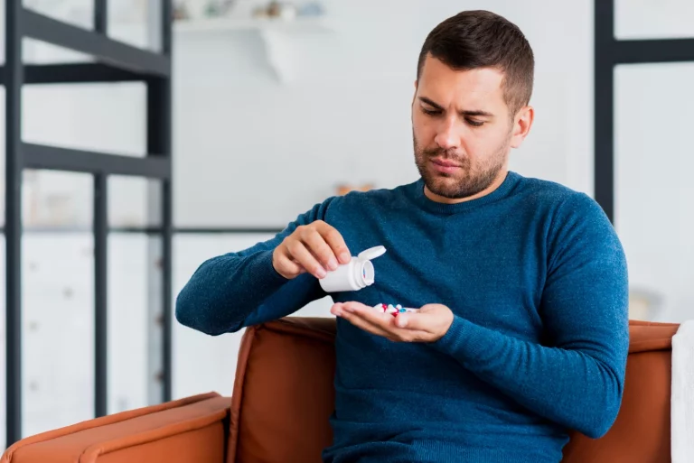 Confirmado: El 90% de españoles usa mal el ibuprofeno y daña sus riñones sin saberlo