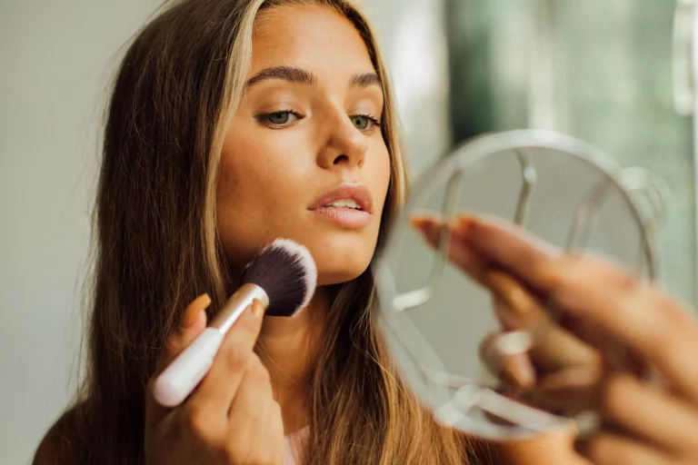 Mercadona trae unas joyas en oferta que son perfectas para un maquillaje más duradero en verano