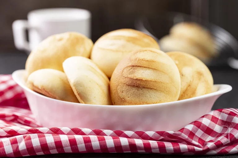 La receta de la abuela para revivir pan duro como recién horneado