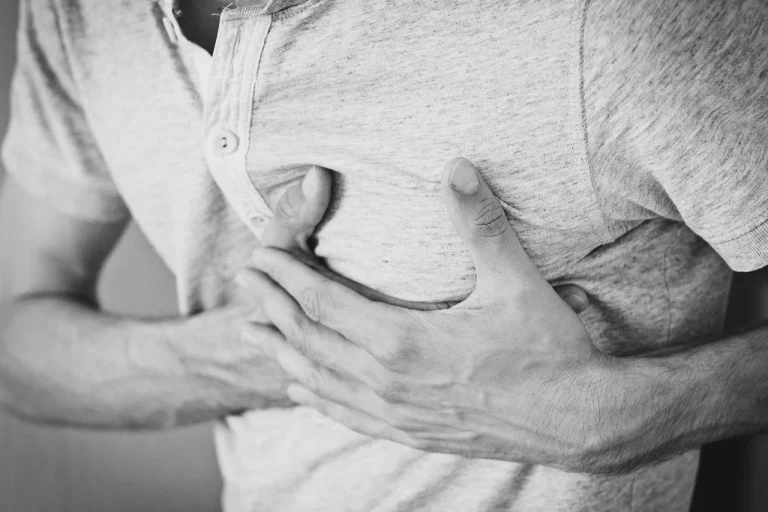 El síndrome del ‘corazón en vacaciones’: por qué los infartos aumentan un 20% en agosto