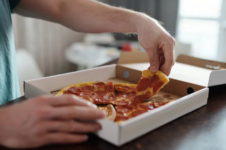 ¿Hambre constante? Podrías estar sufriendo fatiga de decisión y no un problema físico: Cómo detectarlo