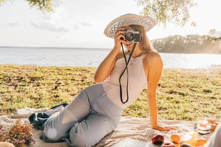La foto que nunca debes publicar en redes sociales el primer día de vacaciones