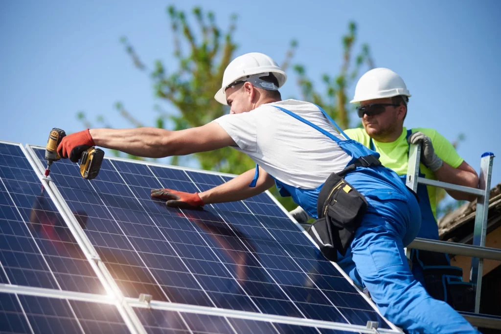 CÓMO DEFENDERTE DE ESTE 'IMPUESTO AL SOL' ENCUBIERTO