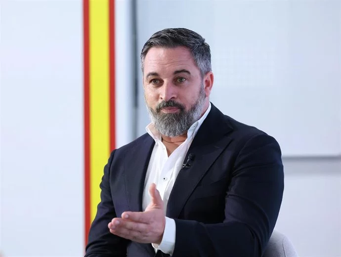 La campaña de Vox contra Open Arms otorga fuerza a la ONG liderada por Óscar Camps 1 Moncloa Abascal Moncloa