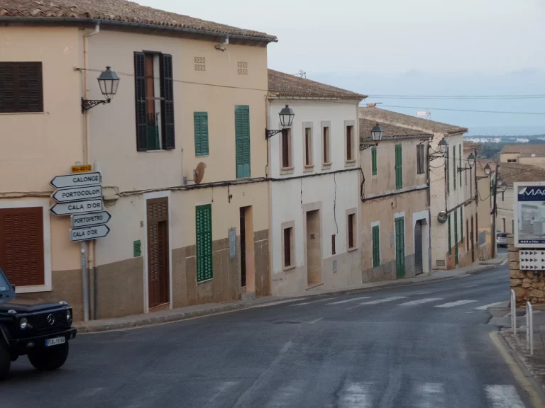 El pueblo de la ‘España Vaciada’ que se ha llenado de teletrabajadores de EEUU: «Ganan en dólares y gastan en pesetas, como decían antes»