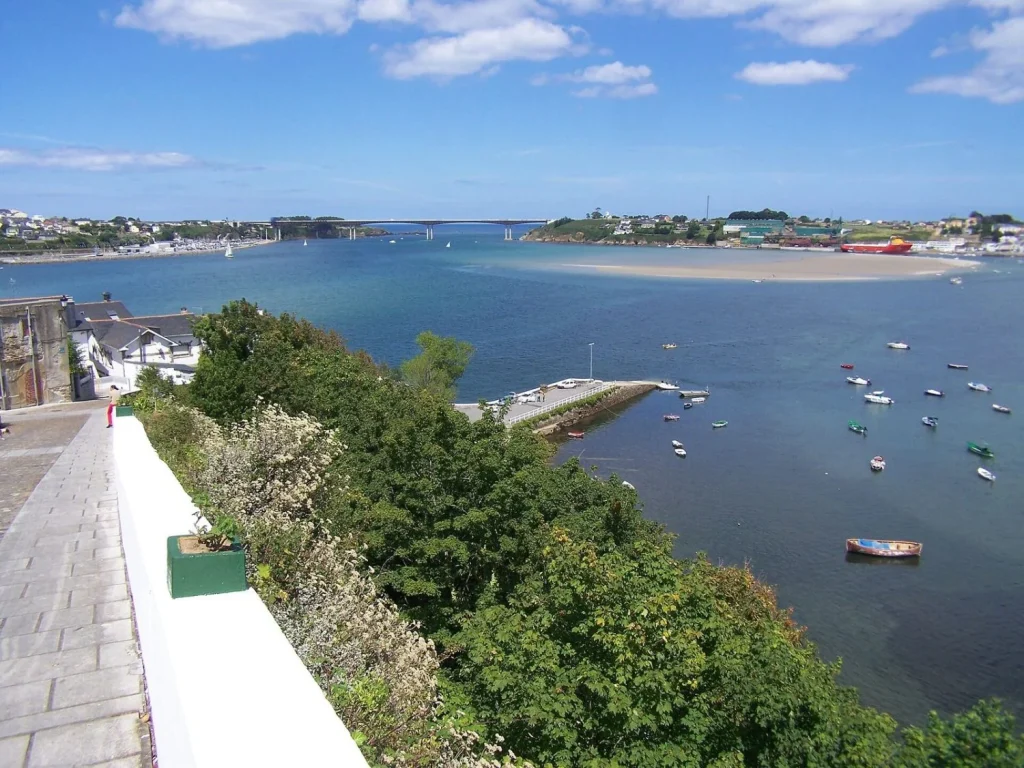 Castropol, una joya histórica de Asturias junto a la ría