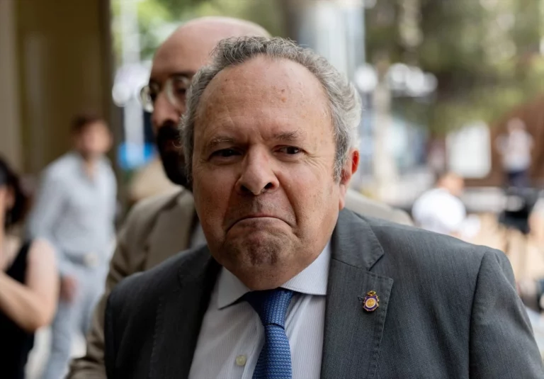 Caso Begoña Gómez: Los 100 mails que el ex vicerrector de la UCM todavía guarda