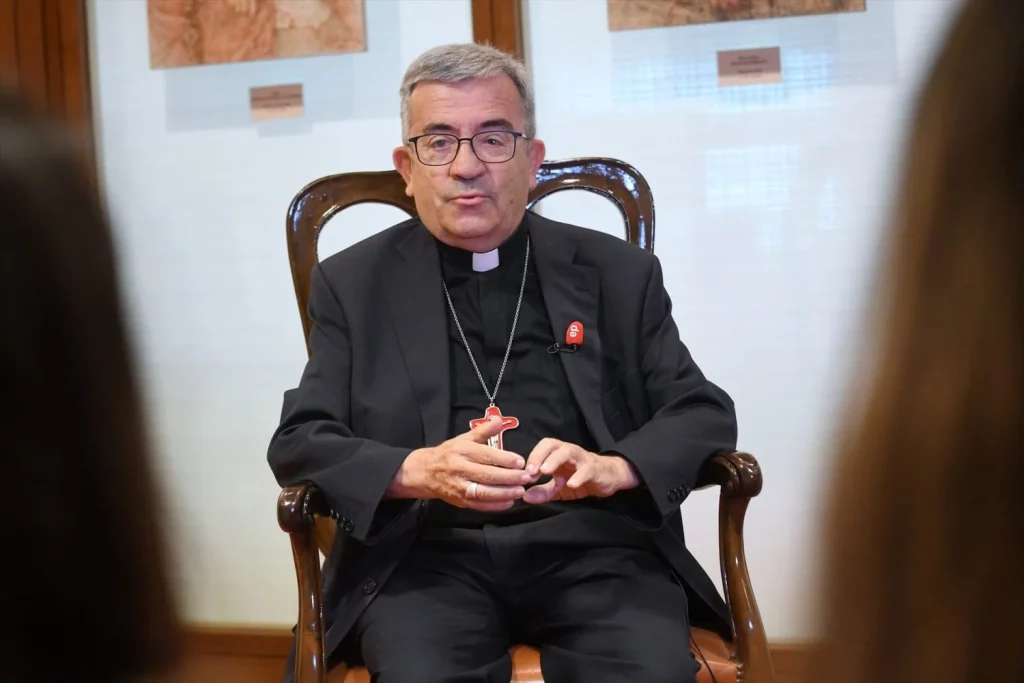 El PSOE, la Iglesia y el Defensor del Pueblo cercan el veto al rezo musulmán en Jumilla 1 Moncloa EuropaPress 6190169 presidente conferencia episcopal espanola cee luis arguello entrevista Moncloa