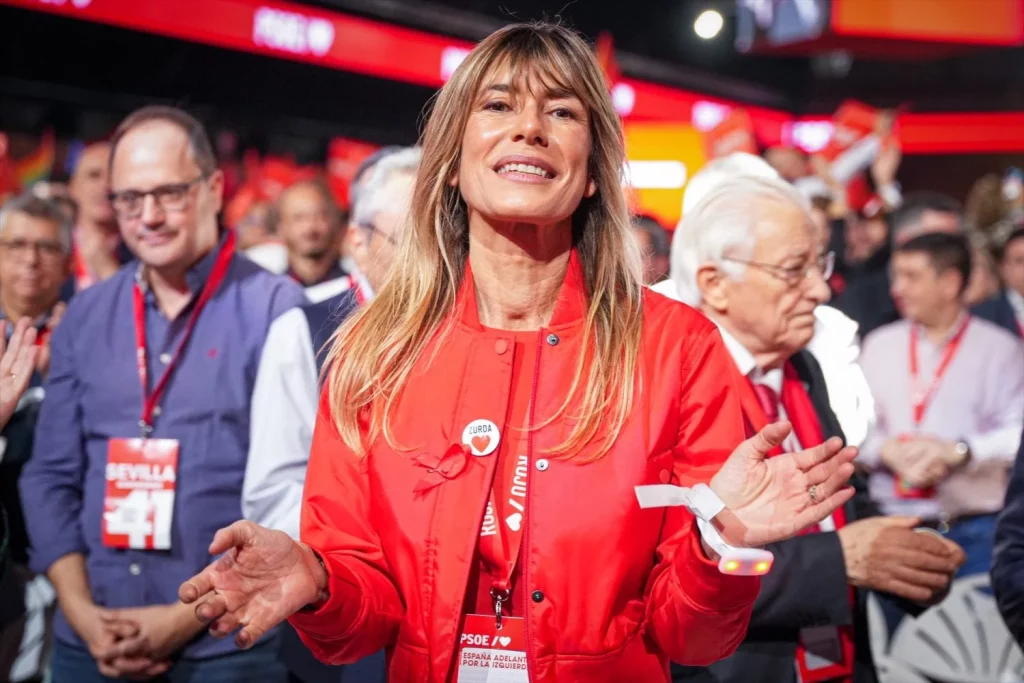 EuropaPress 6379983 esposa presidente gobierno begona gomez clausura 41 congreso federal psoe Moncloa