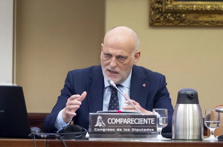 El TAD renueva la investigación contra Javier Tebas por los palcos del Barça