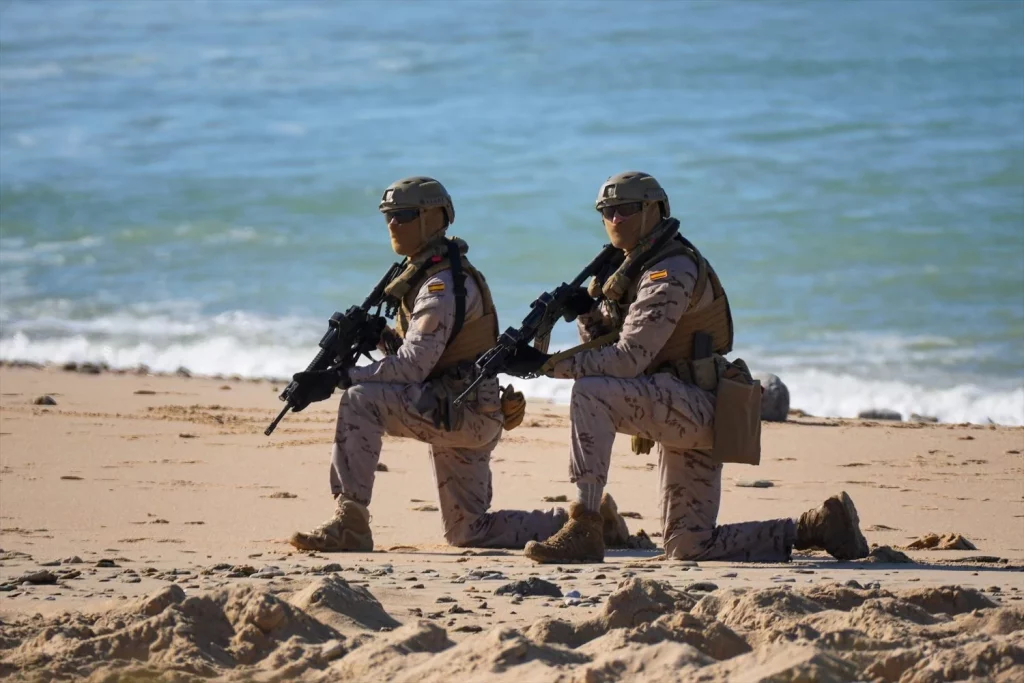 EuropaPress 6609006 imagen desarrollo exhibicion militar organizada armada espanola otan playa Moncloa