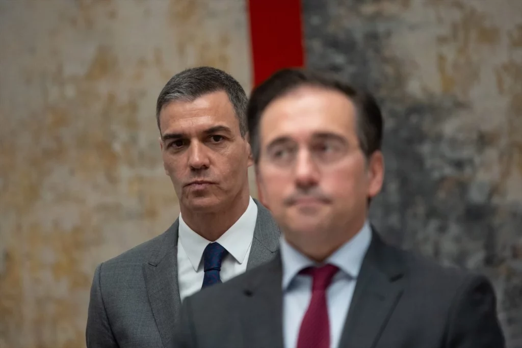 EuropaPress 6776582 presidente gobierno pedro sanchez ministro exteriores jose manuel albares Moncloa
