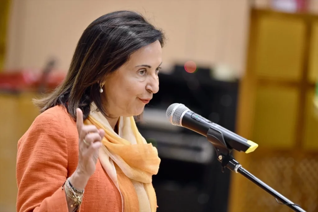 Robles retracta al Gobierno y dice que no descarta la compra de los F-35 estadounidenses 1 Moncloa EuropaPress 6908542 ministra defensa margarita robles interviene visita regimiento cazadores Moncloa