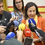 Robles se cansa de Indra por los fallos en las torretas de los blindados Dragón 8×8