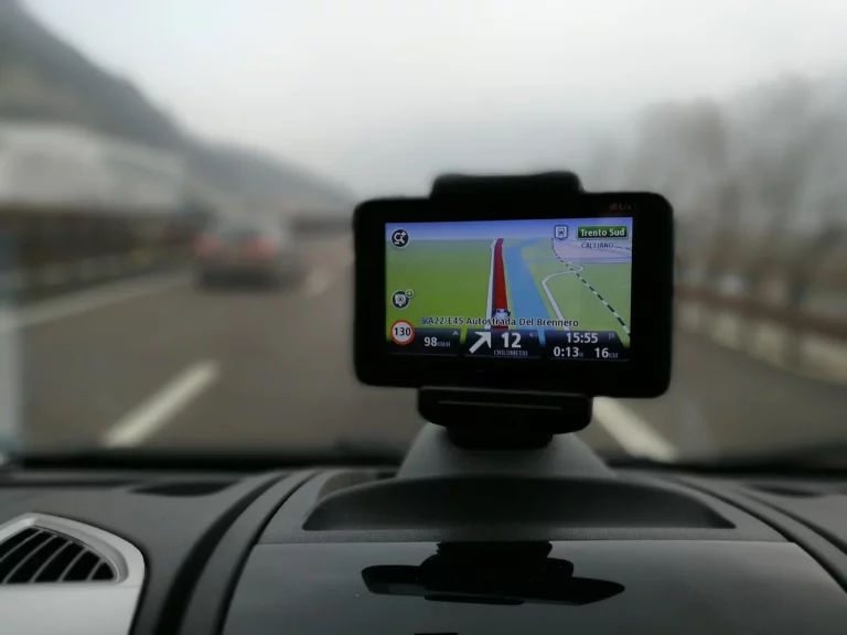 El error con el GPS que puede costarte 200 € aunque vayas por el carril correcto
