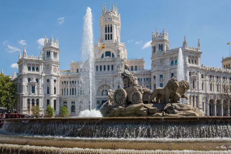 Madrid gasta casi 20 millones diarios para funcionar, la ciudad que nunca duerme