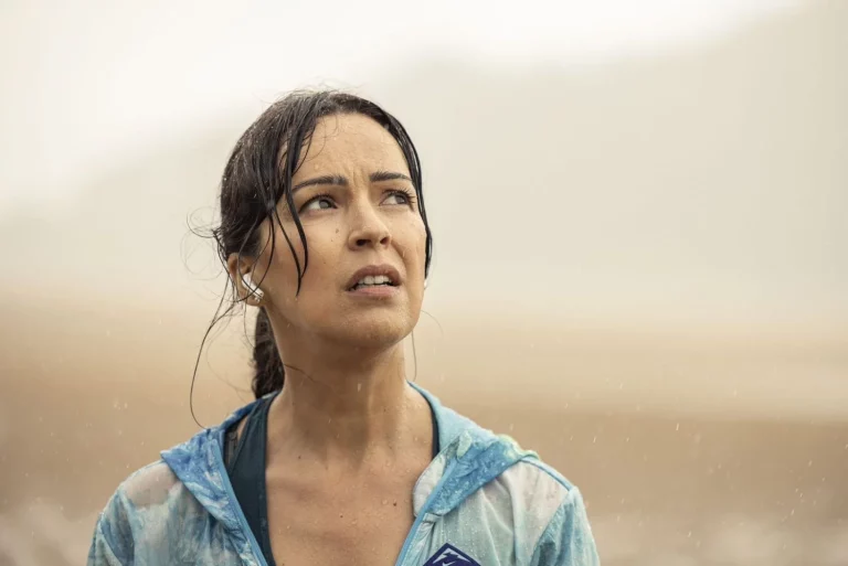No puedo dejar de ver la serie de Verónica Sánchez que arrasa en Netflix, y te cuento por qué
