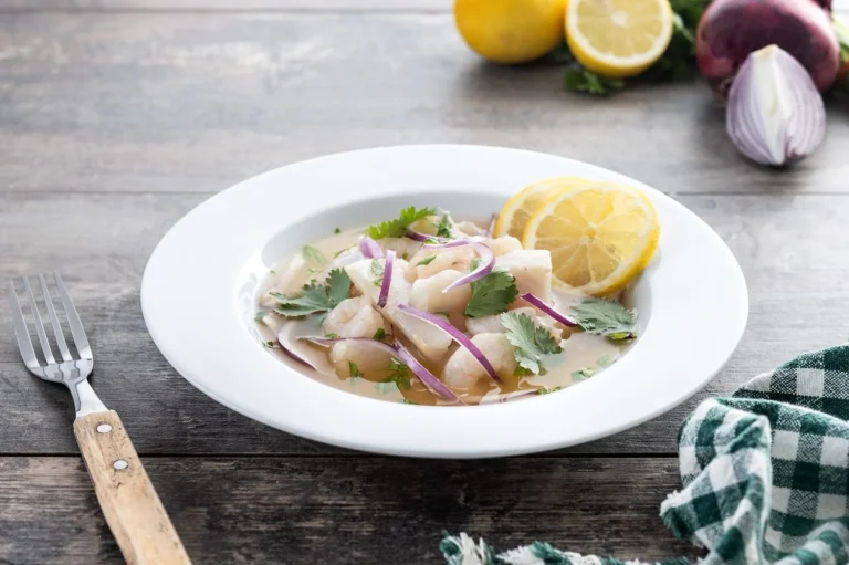 Aprende a hacer este ceviche con un estilo diferente que te transportará al verano en cualquier época del año