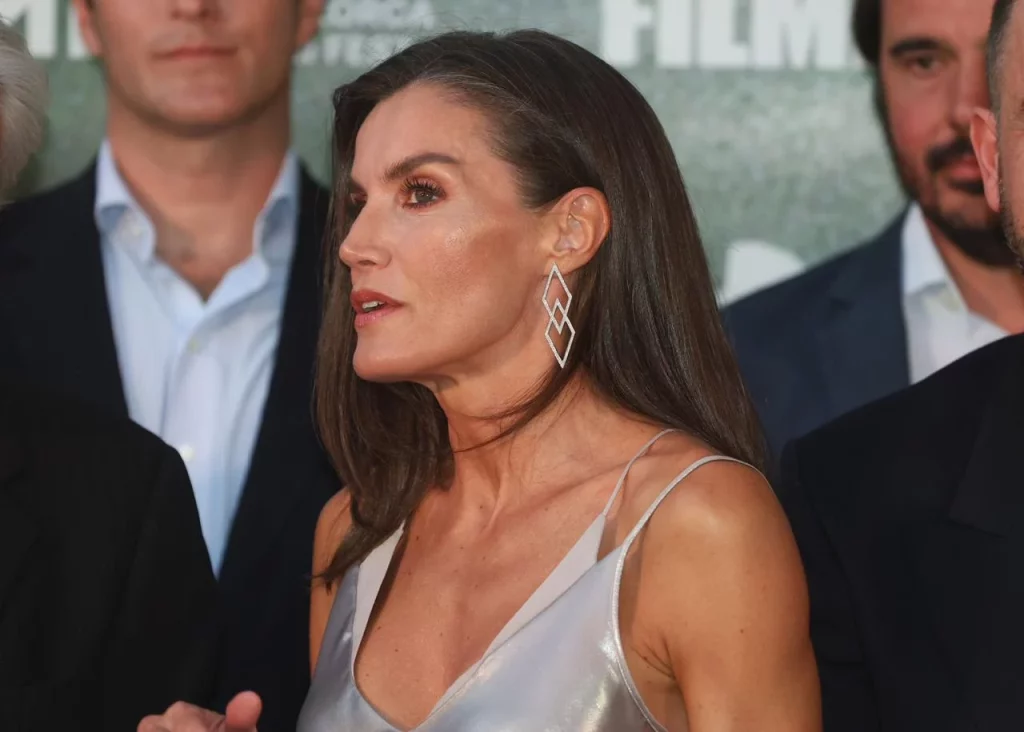 Escuchar a los vecinos, una prioridad real para el rey Felipe y para la reina Letizia