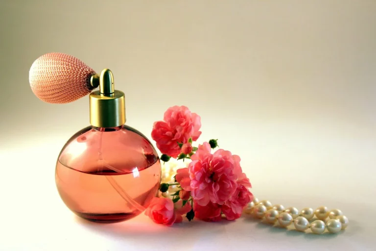 3 perfumes de Zara en oferta pensados para la oficina: aguantan toda la jornada y hasta las horas extra