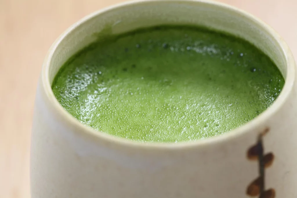Deja el café una semana y prueba esto: el reto de la bebida energética y antiinflamatoria que está cambiando las mañanas en España 2 Moncloa te de matcha freepik 000 Moncloa