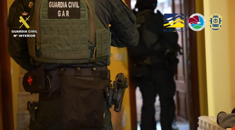 La Guardia Civil incauta 2,2 toneladas de cocaína y detiene a 19 personas en Galicia
