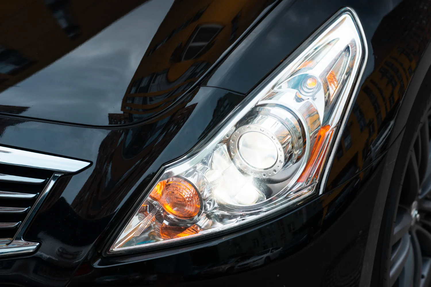 El aviso de la DGT que te puede costar 600€ este invierno: el error que el 90% de los conductores comete con las luces del coche 3 Moncloa Un par de sencillos hábitos pueden ahorrarte cientos de euros y, lo que es más importante, un buen susto en la carretera.