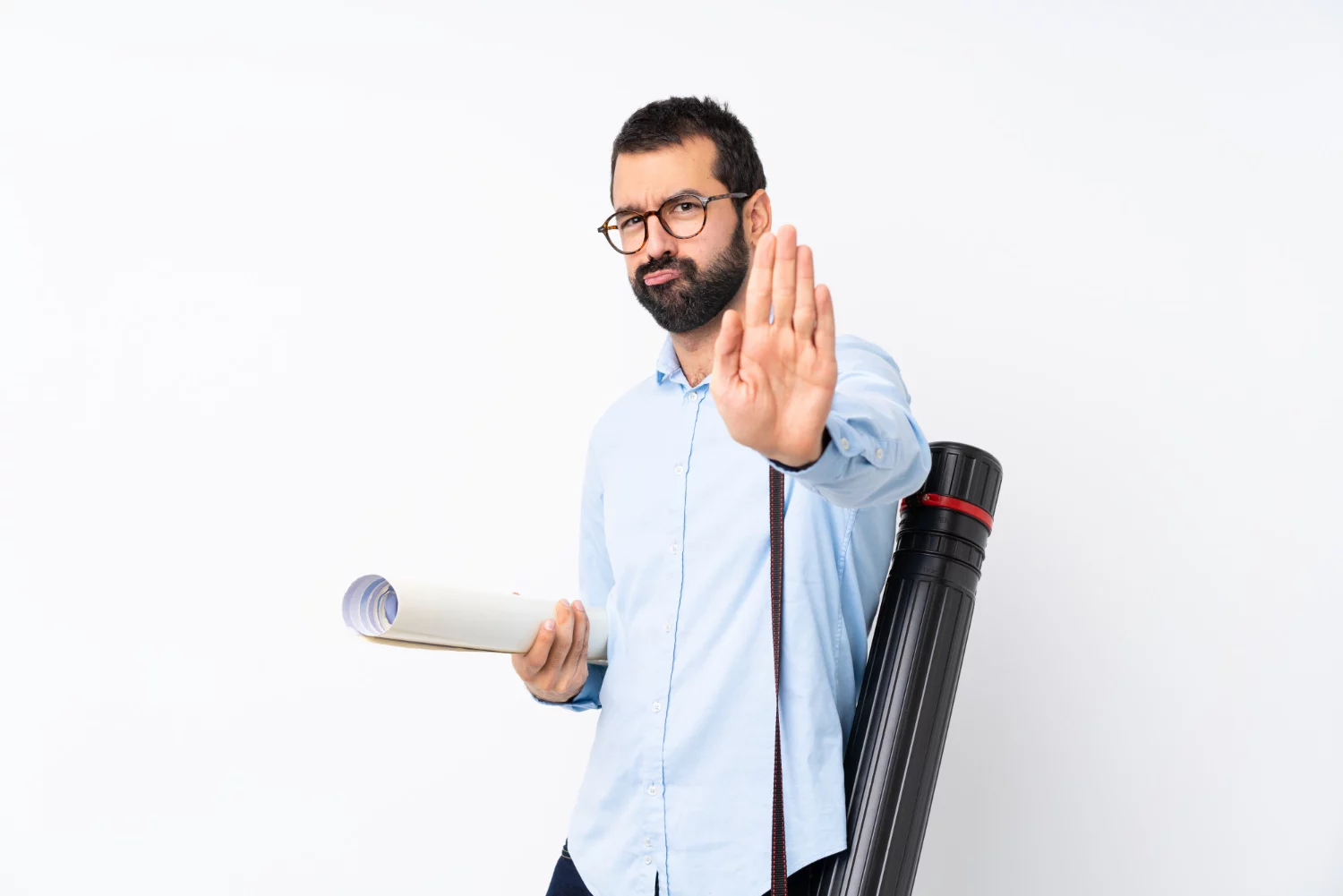 "No es egoísmo, es supervivencia": la razón científica por la que decir 'NO' en el trabajo puede salvarte de un infarto, según Diego Limca (35), cardiólogo 5 Moncloa No son solo teorías: estudios de gran prestigio avalan esta peligrosa relación.