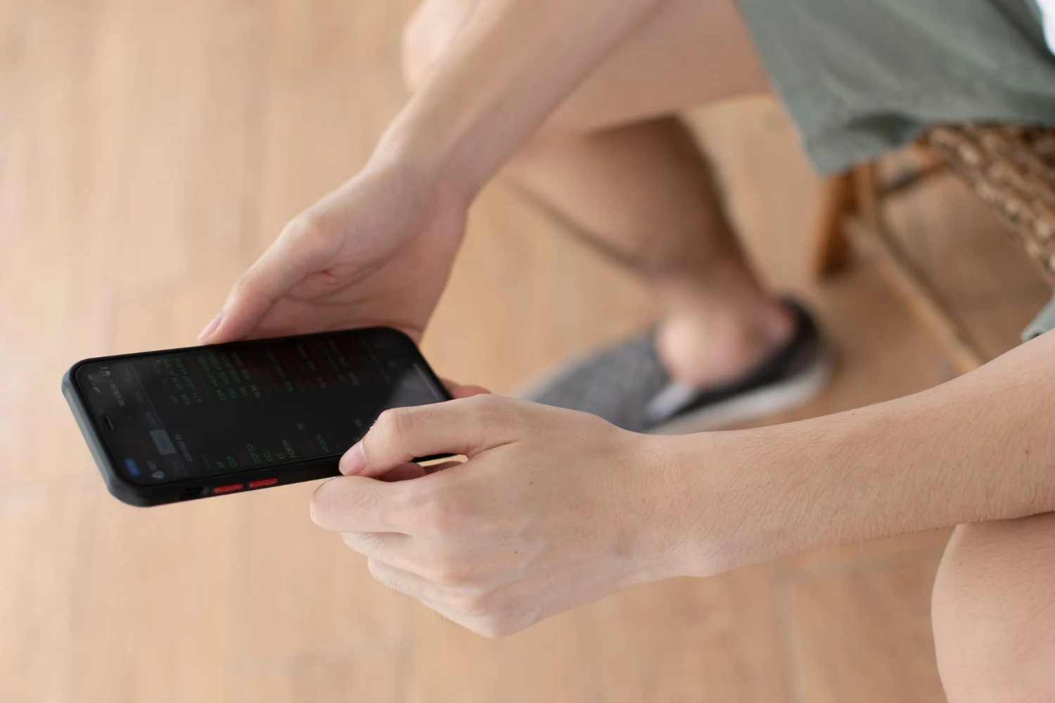 El verdadero motivo por el que deberías apagar tu móvil una vez a la semana: nada que ver con “dejarlo descansar” 3 Moncloa Convertir este simple gesto en una costumbre semanal es la mejor inversión para la salud a largo plazo de tu terminal.