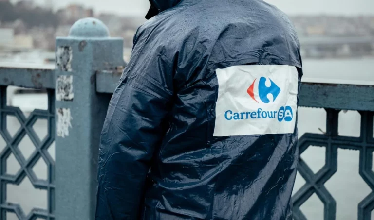 Carrefour sorprende con 3 conjuntos de jardín en oferta que superan a Leroy Merlin y El Corte Inglés
