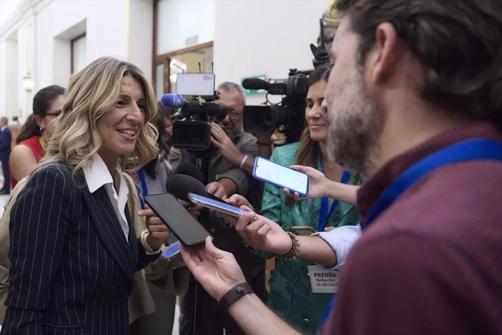 Profesionales de la Dependencia asumen tesis del PP contra la reducción de la jornada 3 Moncloa EuropaPress 6945771 vicepresidenta segunda ministra trabajo economia social yolanda diaz Moncloa