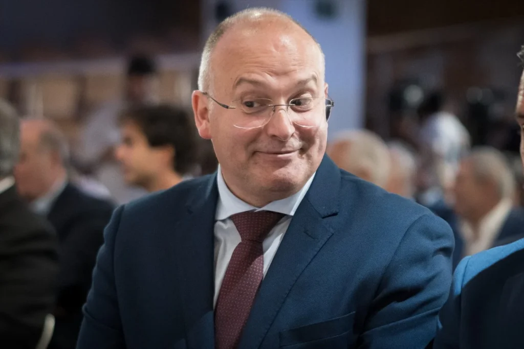 Félix Bolaños el hombre de paja que puede hacer resquebrajarse al sanchismo 1 Moncloa El secretario general del PP, Miguel Tellado, durante la inauguración del Campus FAES 2025: Europa y el futuro del vínculo atlántico, en el Espacio Bertelsmann, a 17 de septiembre de 2025, en Madrid (Fuente: Agencias)