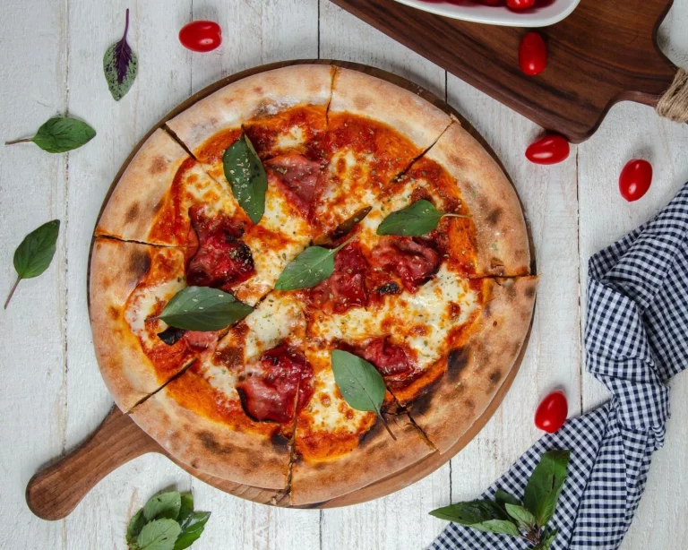 Receta suprema de pizza napolitana: el clásico italiano que sigue siendo patrimonio de la humanidad
